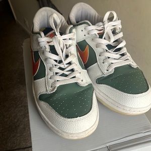 Used Nike dunks for sale